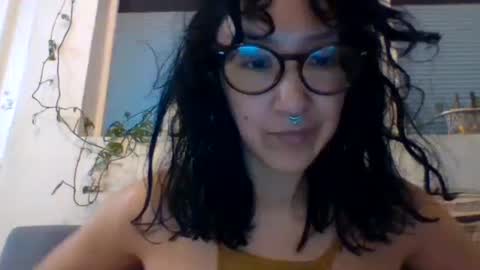 _tutti_frutti_ online show from 3, 2, 2025