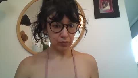 _tutti_frutti_ online show from 2, 3, 2026