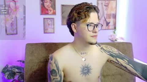 _tyleer_ online show from 17, 9, 2025