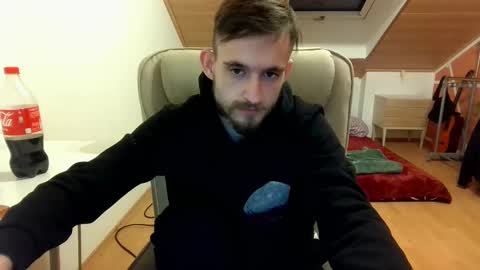 Snapshot of _v_l_a_d_ chatting on 8, 2, 2025 Vlad online show from 8, 2, 2025