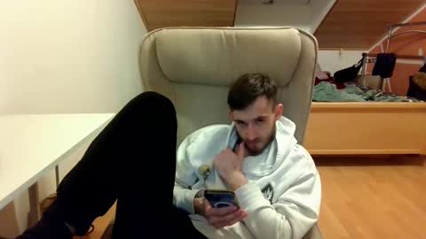 Snapshot of _v_l_a_d_ chatting on 17, 2, 2025 Vlad online show from 17, 2, 2025