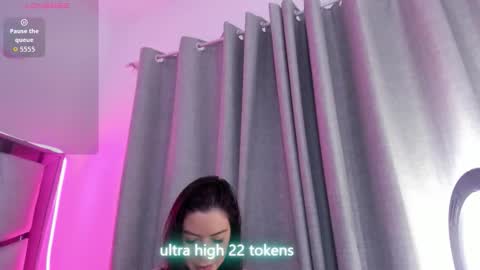 _valeria_saenz_ online show from 20, 3, 2026