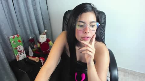 Vicky online show from 17, 12, 2024