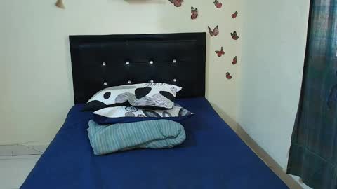 Snapshot of _victoriia_971 chatting on 31, 10, 2025 _victoriia_971 online show from 31, 10, 2025