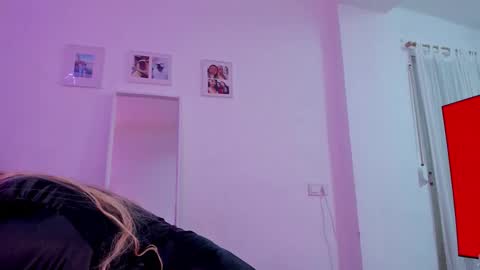   online show from 5, 12, 2025