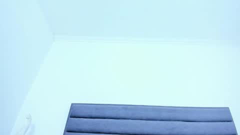 _violet_moon1 online show from 6, 2, 2025