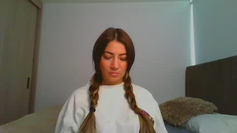 Violeta  online show from 14, 1, 2025