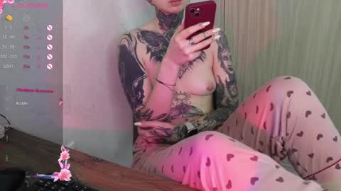 Snapshot of _viv1an_ chatting on 8, 2, 2025 Alis online show from 8, 2, 2025