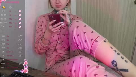 Snapshot of _viv1an_ chatting on 13, 2, 2025 Alis online show from 13, 2, 2025