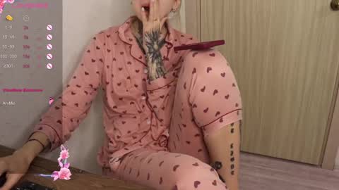 Snapshot of _viv1an_ chatting on 15, 2, 2025 Alis online show from 15, 2, 2025