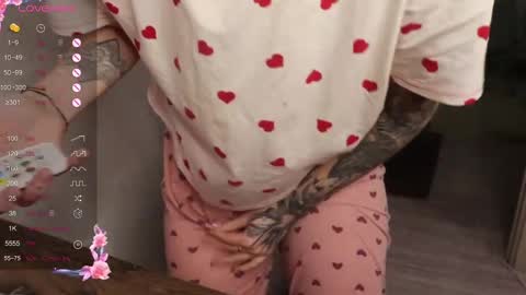 Snapshot of _viv1an_ chatting on 3, 3, 2025 Alis online show from 3, 3, 2025