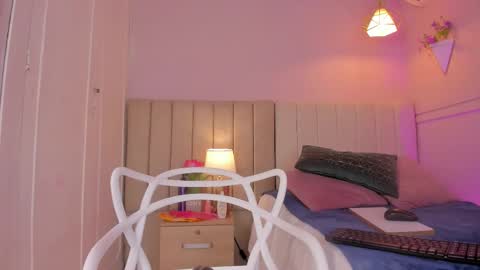 _wendy_x online show from 8, 10, 2025