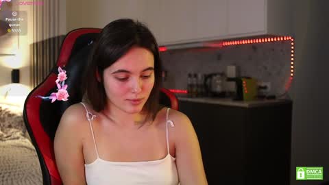 Snapshot of _whoareu_ chatting on 10, 1, 2025 Kristina online show from 10, 1, 2025