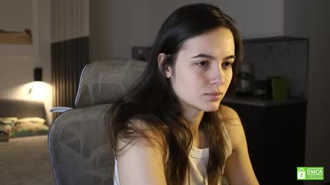 Snapshot of _whoareu_ chatting on 26, 11, 2025 Kristina online show from 26, 11, 2025