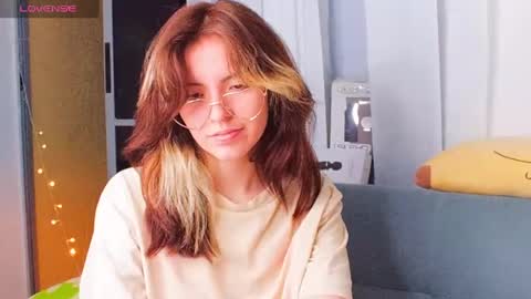 _yourcherrybomb online show from 17, 1, 2025