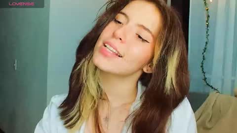 _yourcherrybomb online show from 8, 2, 2025