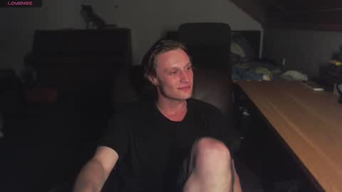 Snapshot of _yourcuteboy_ chatting on 28, 9, 2025 _yourcuteboy_ online show from 28, 9, 2025