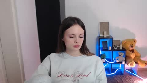 a_ariella_ online show from 25, 10, 2025