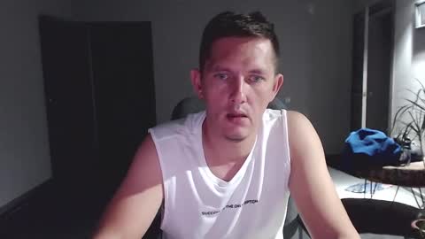 Snapshot of a_handy_guy chatting on 19, 10, 2025 Ru online show from 19, 10, 2025