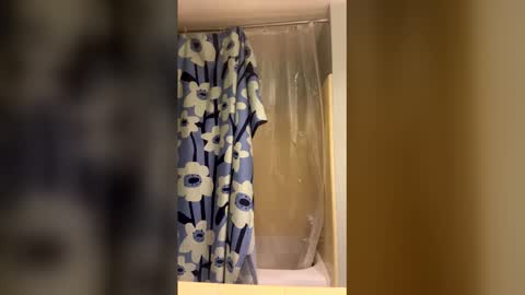 Sam the Shy Freak online show from 5, 2, 2026