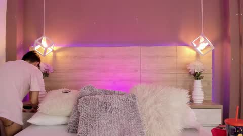 Luni  online show from 15, 11, 2025