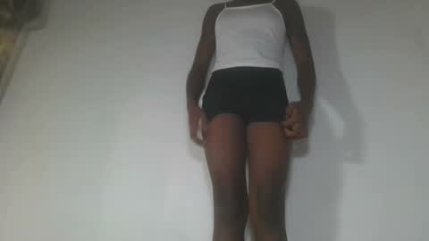 Snapshot of aangevelo chatting on 2, 11, 2025 aangevelo online show from 2, 11, 2025