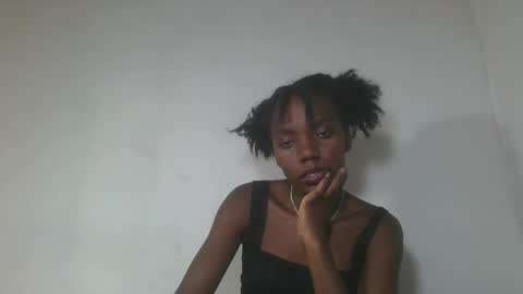 Snapshot of aangevelo chatting on 4, 11, 2025 aangevelo online show from 4, 11, 2025