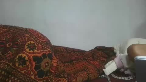 Snapshot of aangevelo chatting on 11, 11, 2025 aangevelo online show from 11, 11, 2025