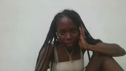 Snapshot of aangevelo chatting on 18, 11, 2025 aangevelo online show from 18, 11, 2025