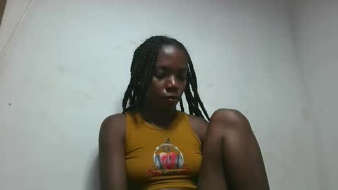 Snapshot of aangevelo chatting on 29, 11, 2025 aangevelo online show from 29, 11, 2025