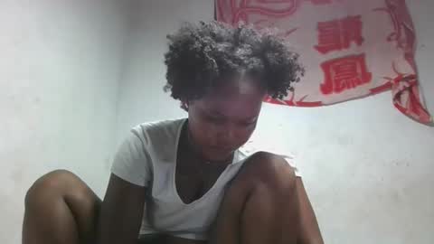 Snapshot of aangevelo chatting on 3, 12, 2025 aangevelo online show from 3, 12, 2025