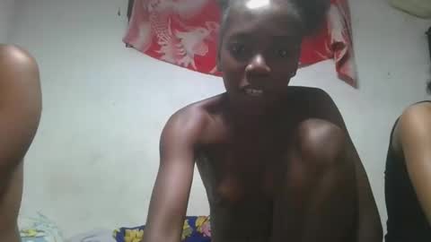 Snapshot of aangevelo chatting on 14, 12, 2025 aangevelo online show from 14, 12, 2025