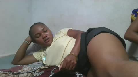 Snapshot of aangevelo chatting on 15, 12, 2025 aangevelo online show from 15, 12, 2025