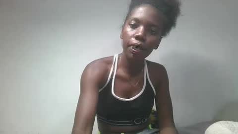 Snapshot of aangevelo chatting on 16, 12, 2025 aangevelo online show from 16, 12, 2025