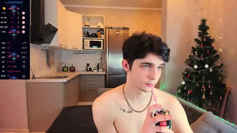 Snapshot of aaron_bang chatting on 24, 1, 2025 Aaron Bang online show from 24, 1, 2025