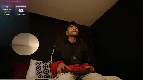 Snapshot of aaron_jassell1 chatting on 12, 10, 2025 Aaron and Jassell online show from 12, 10, 2025