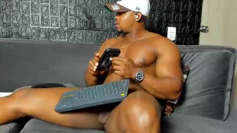 Aaron online show from 27, 9, 2025