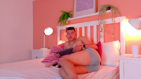 AARON  online show from 29, 9, 2025