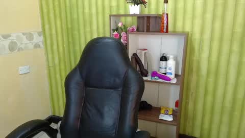 im NiallDun online show from 17, 2, 2025