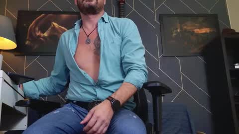 Aaron online show from 5, 11, 2025