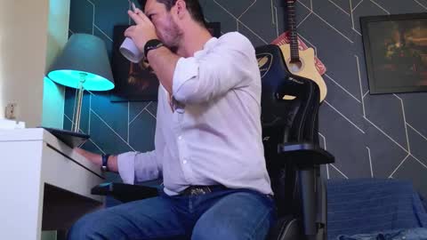 Snapshot of aaronbomer chatting on 23, 2, 2026 Aaron online show from 23, 2, 2026