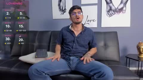 aaronfuentes7 online show from 15, 9, 2025