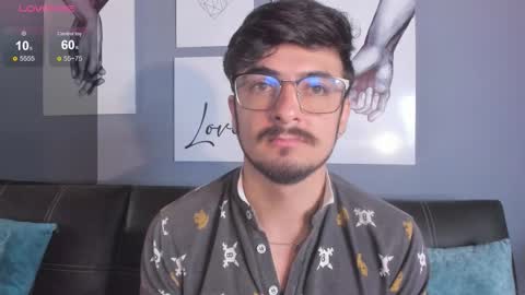 aaronfuentes7 online show from 1, 10, 2025