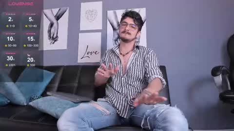 aaronfuentes7 online show from 3, 10, 2025