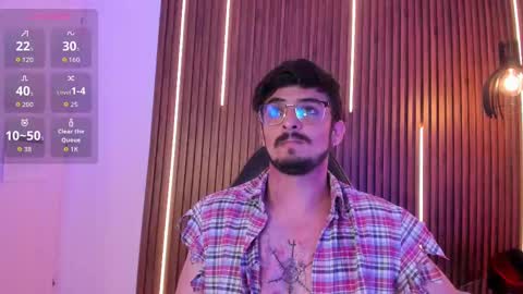 aaronfuentes7 online show from 6, 10, 2025