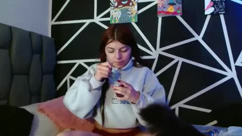 Abby y Crhiss  online show from 1, 10, 2025