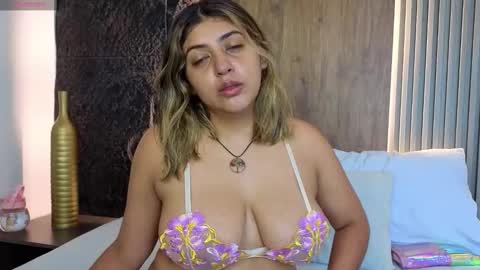 Snapshot of abby_millerr_ chatting on 11, 10, 2025 Abbygail online show from 11, 10, 2025