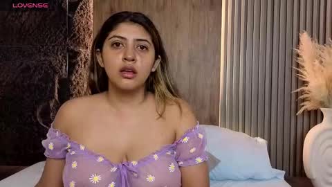 Snapshot of abby_millerr_ chatting on 10, 11, 2025 Abbygail online show from 10, 11, 2025