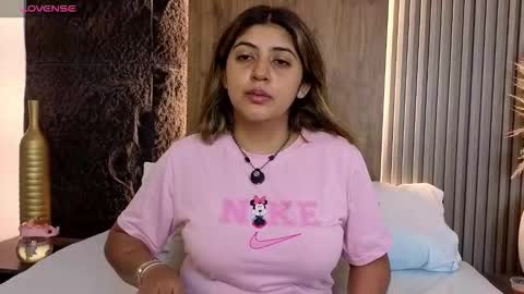 Snapshot of abby_millerr_ chatting on 15, 11, 2025 Abbygail online show from 15, 11, 2025