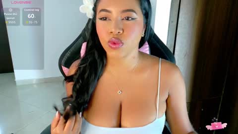 Snapshot of abby_tits chatting on 21, 9, 2025 ABBY online show from 21, 9, 2025